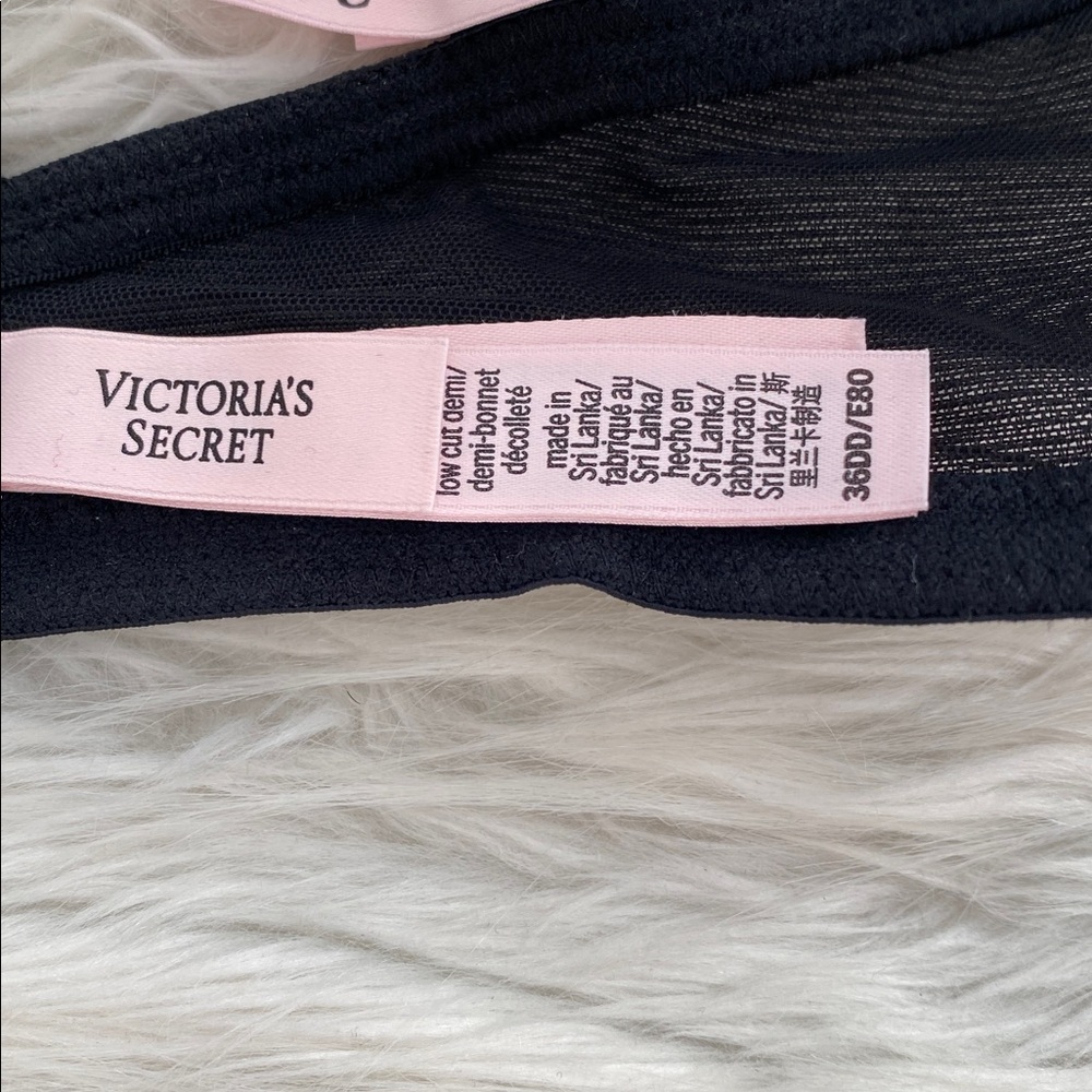 Victoria's Secret | Very Sexy Logo Embroidery Unlined Low Cut Demi Bra - Picture 8 of 10